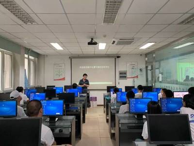 北京師范大學分營信息技術自主研究性學習活動成功舉辦，青少年共探網絡技術服務新視野