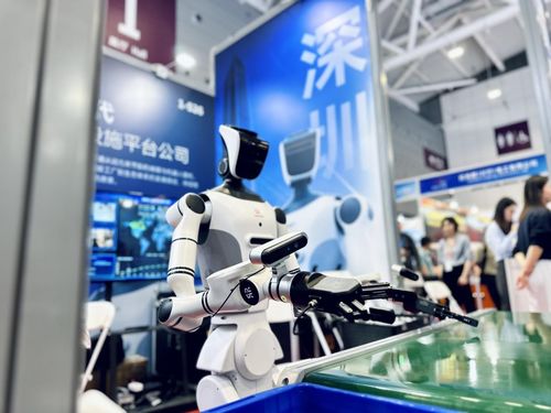 睿爾曼分揀機(jī)器人驚艷亮相2026深圳工業(yè)展，北京網(wǎng)絡(luò)技術(shù)服務(wù)賦能智能制造新高度